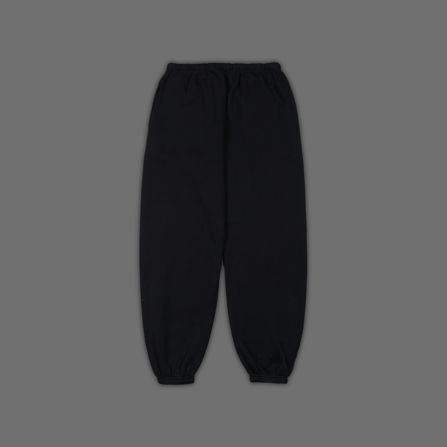 DL:ESSENTIALS 04 BAGGY PLUSH SWEATS IN BLACK