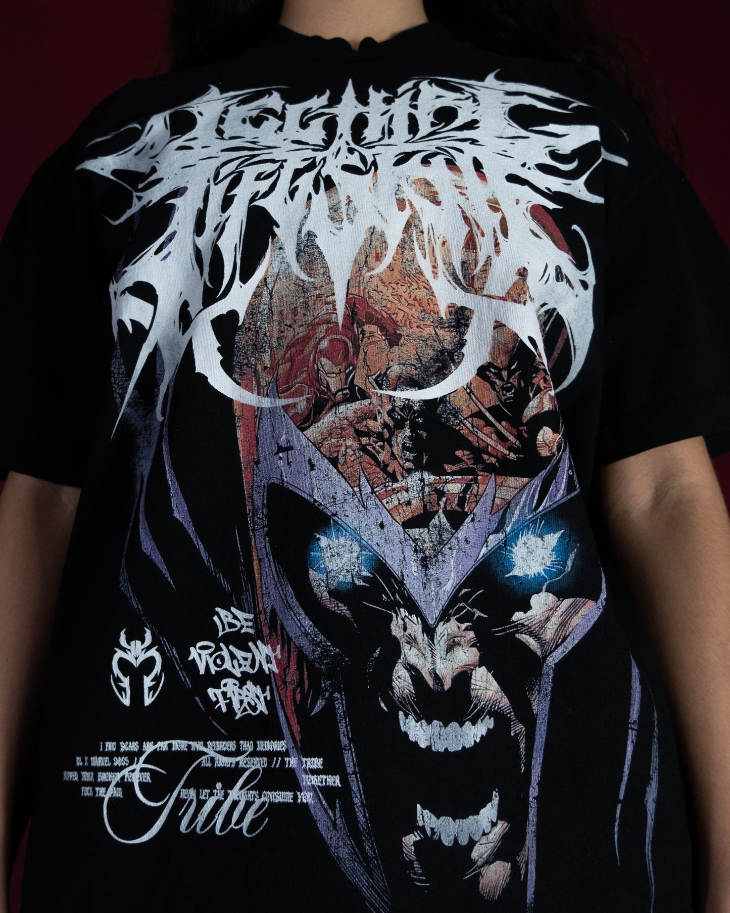 MAGNETO v. WOLVERINE: ORIGINS 'LIMITED' 12oz OS PUMP COVER TEE IN BLACK