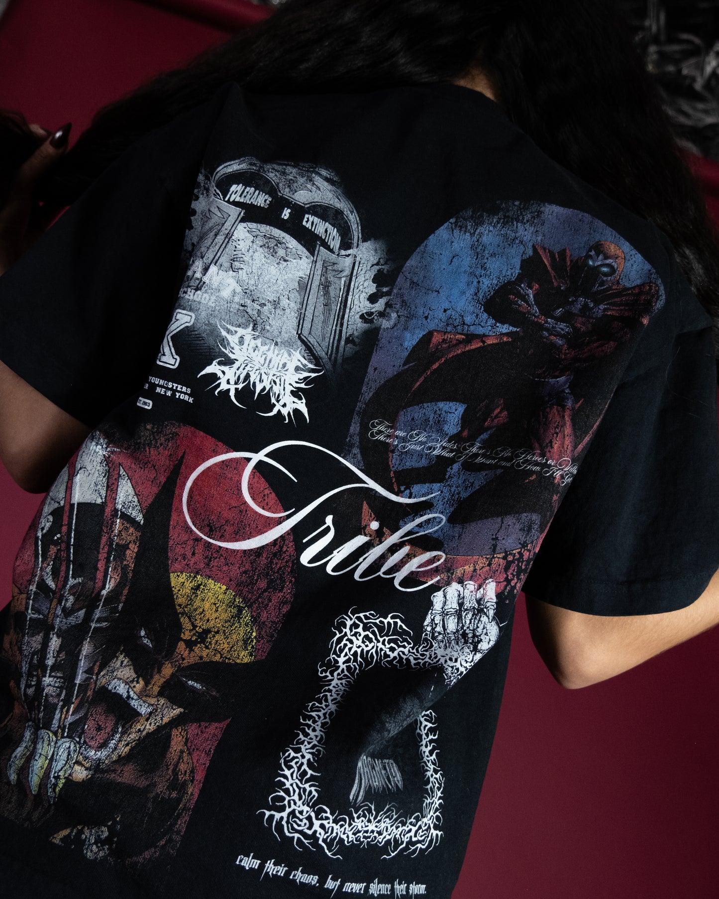 MAGNETO v. WOLVERINE: ORIGINS 'LIMITED' 12oz OS PUMP COVER TEE IN BLACK
