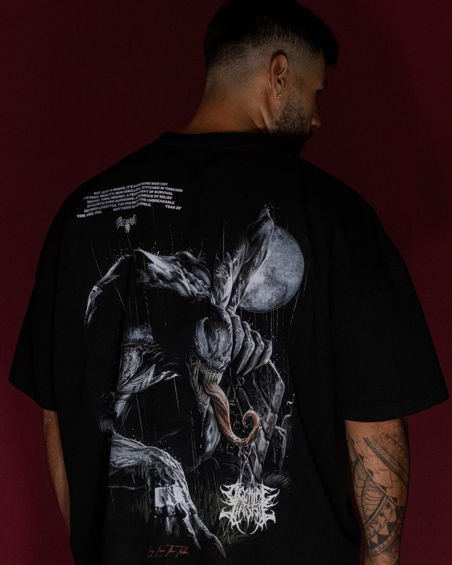 VENOM  '1 OF 50' 12oz OS PUMP COVER TEE IN BLACK