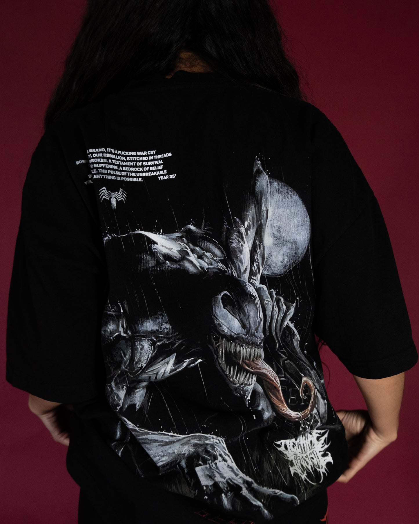 VENOM  '1 OF 50' 12oz OS PUMP COVER TEE IN BLACK