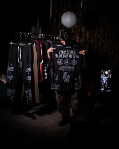 lá mort | METAL KNIGHTS TBWL '1 OF 500' OVERSIZED TEE IN BLACK