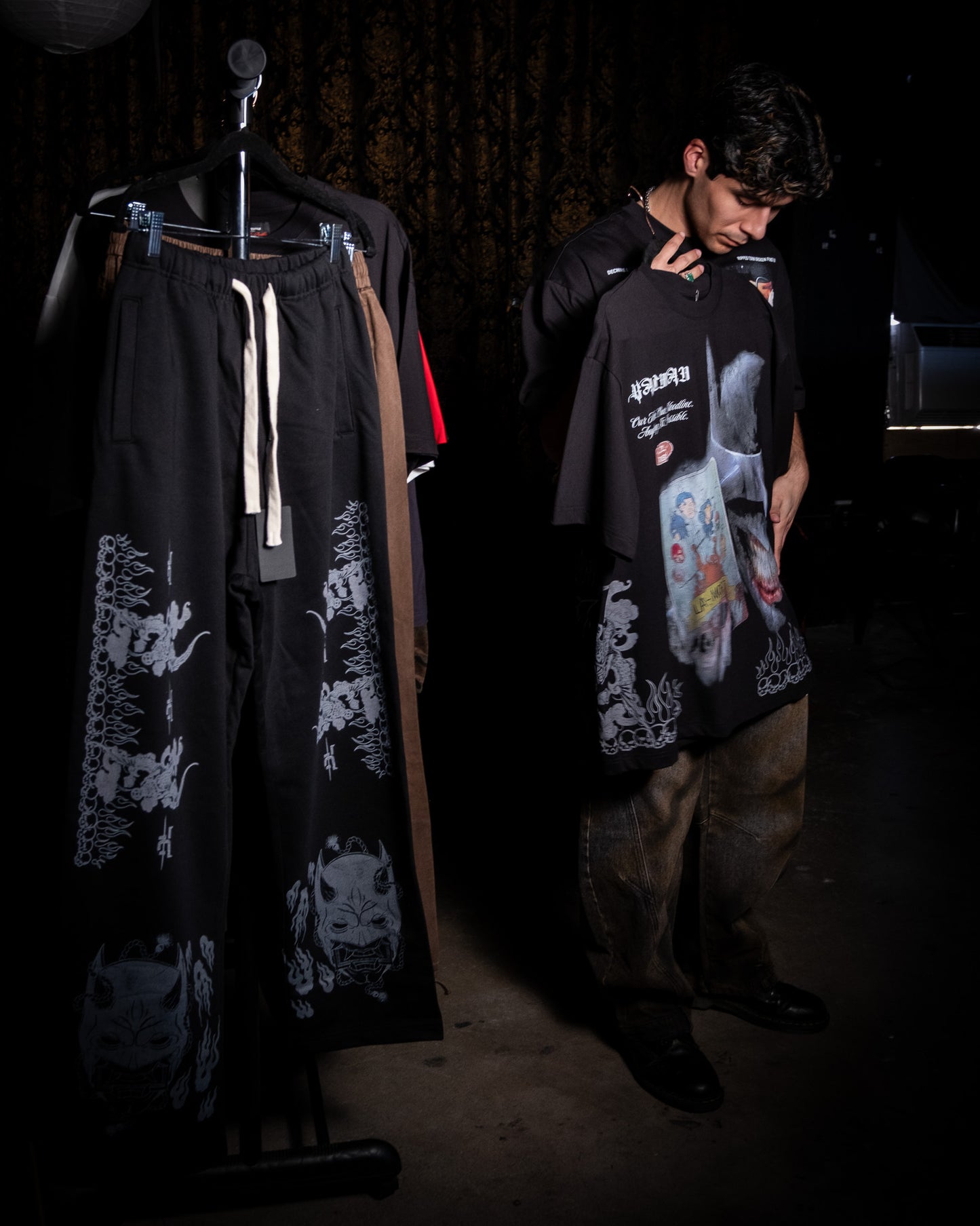 lá mort | METAL KNIGHTS TBWL '1 OF 500' OVERSIZED TEE IN BLACK