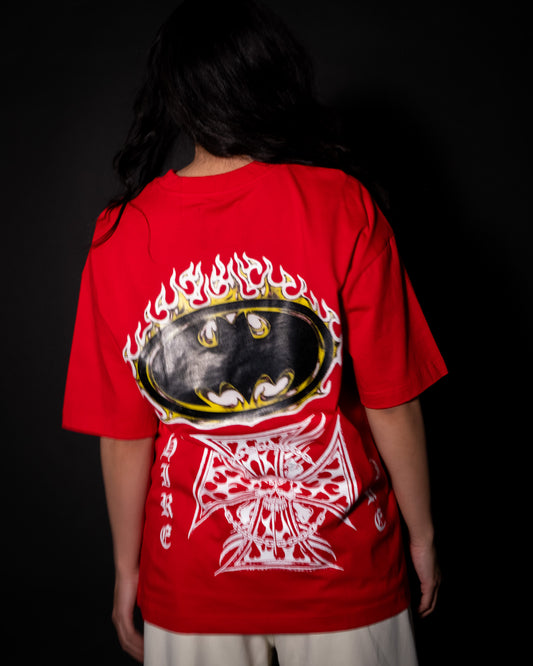 CAPED CRUSADER 'LIMITED' OVERSIZED TEE IN BLOOD RED