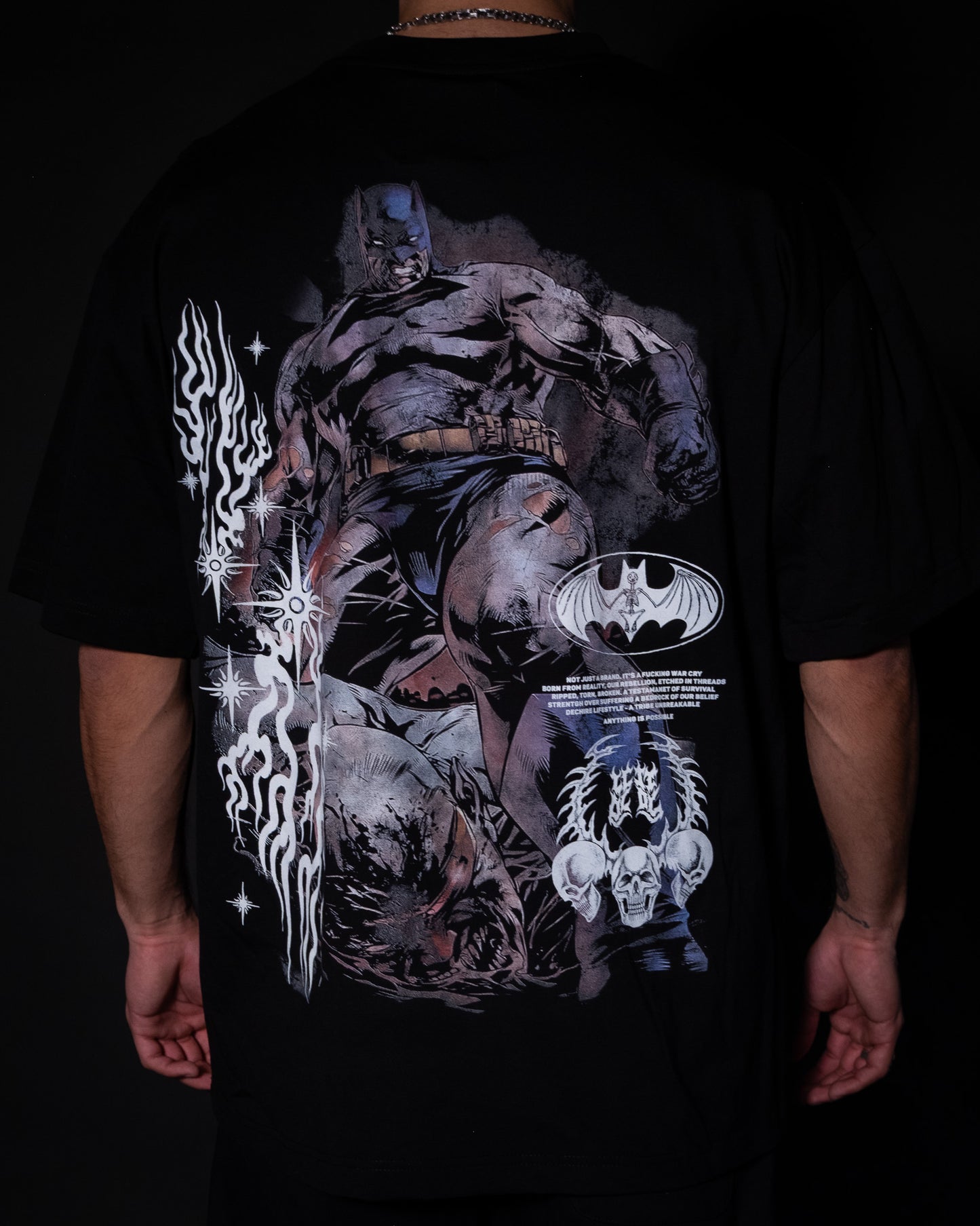 FRANK MILLER'S DARK KNIGHT 'LIMITED' OVERSIZED TEE IN BLACK