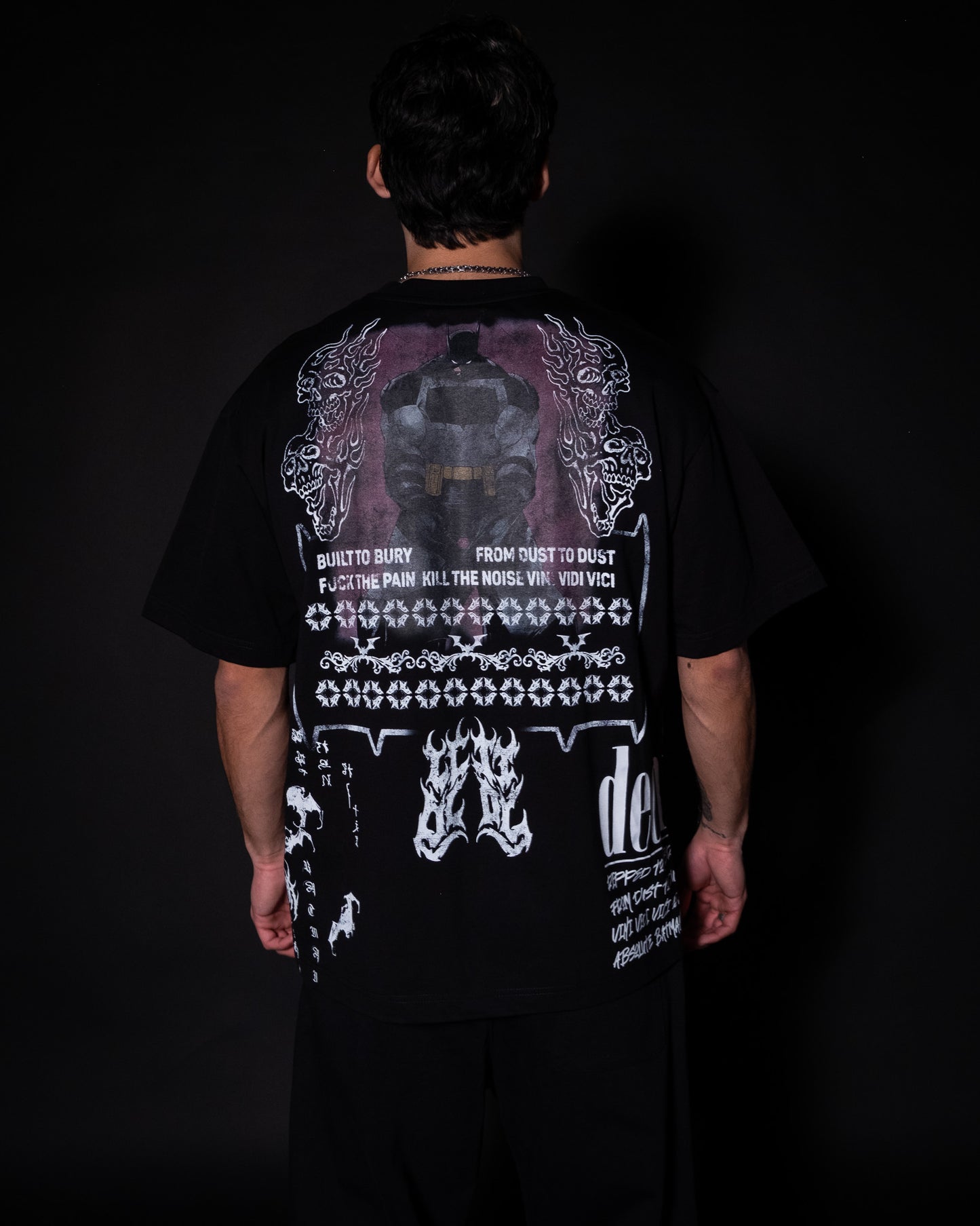 ABSOLUTE BATMAN '1 OF 500' OVERSIZED TEE IN BLACK