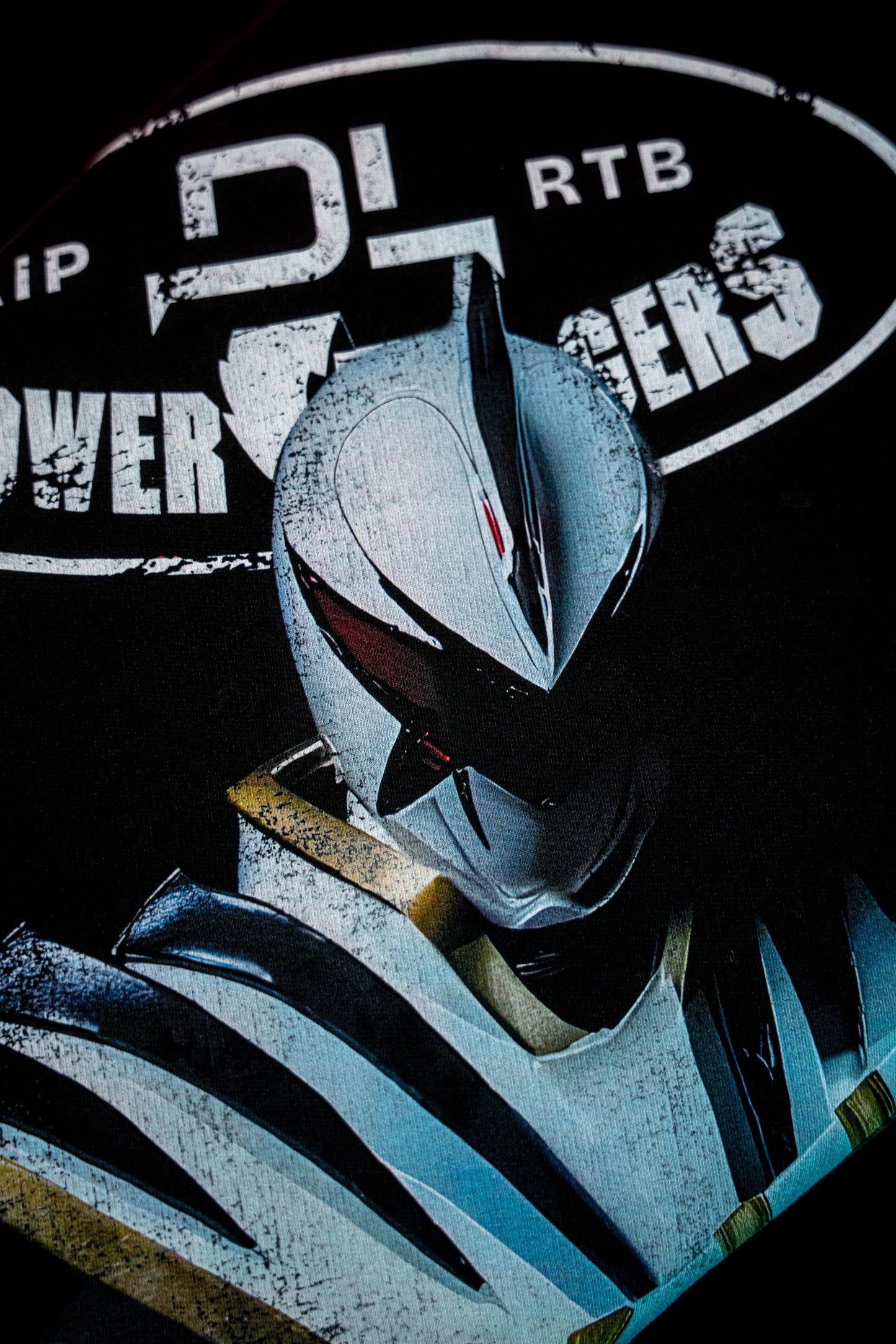 DINO THUNDER II WHITE RANGER 'LIMITED' OVERSIZED TEE IN BLACK